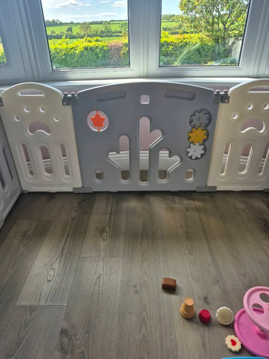Bezou Sleepy Bear Activity Folding Playpen - Image 2