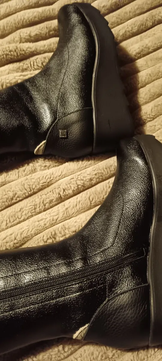 Ladies leather boots - Image 4
