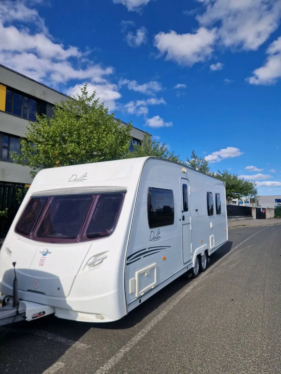 Caravan - Image 1
