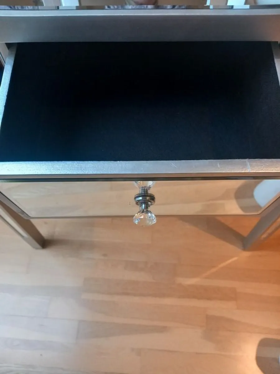 Dressing Table - Image 2