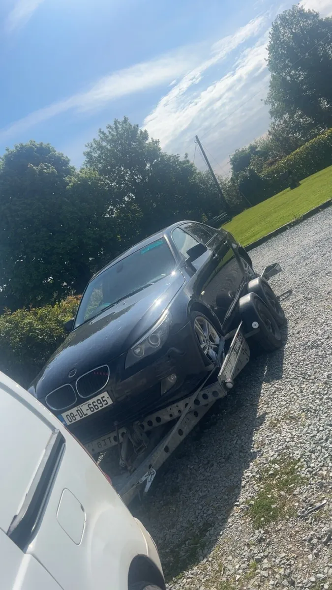 520 breaking or sell as whole as parts - Image 1