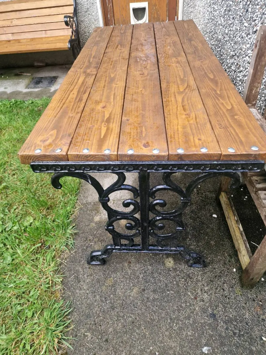Garden table set Old - heavy cast iron - Image 1