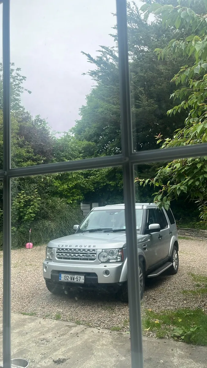 2013 Land Rover discovery D4 - Image 1