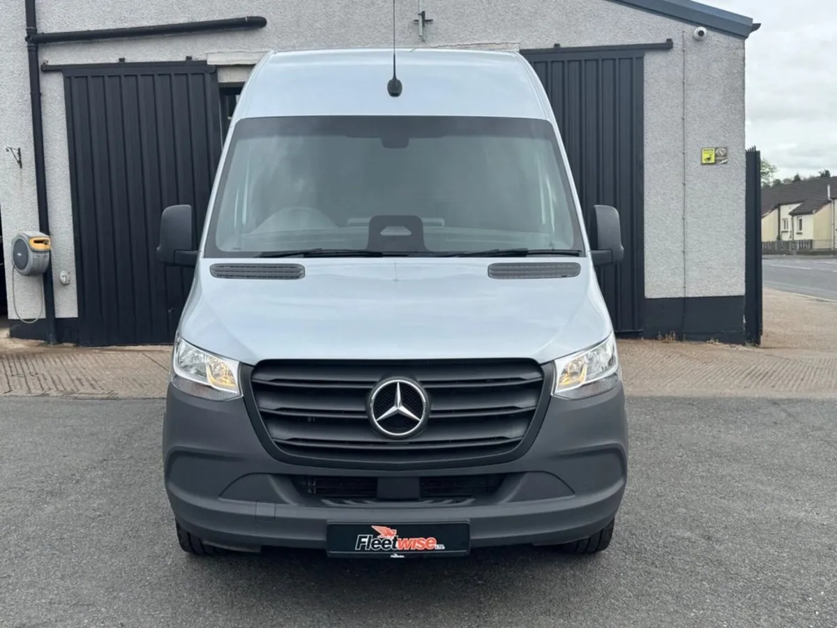 2.0 315 CDI PRO Panel Van 5dr Diesel G-Tronic RWD - Image 2