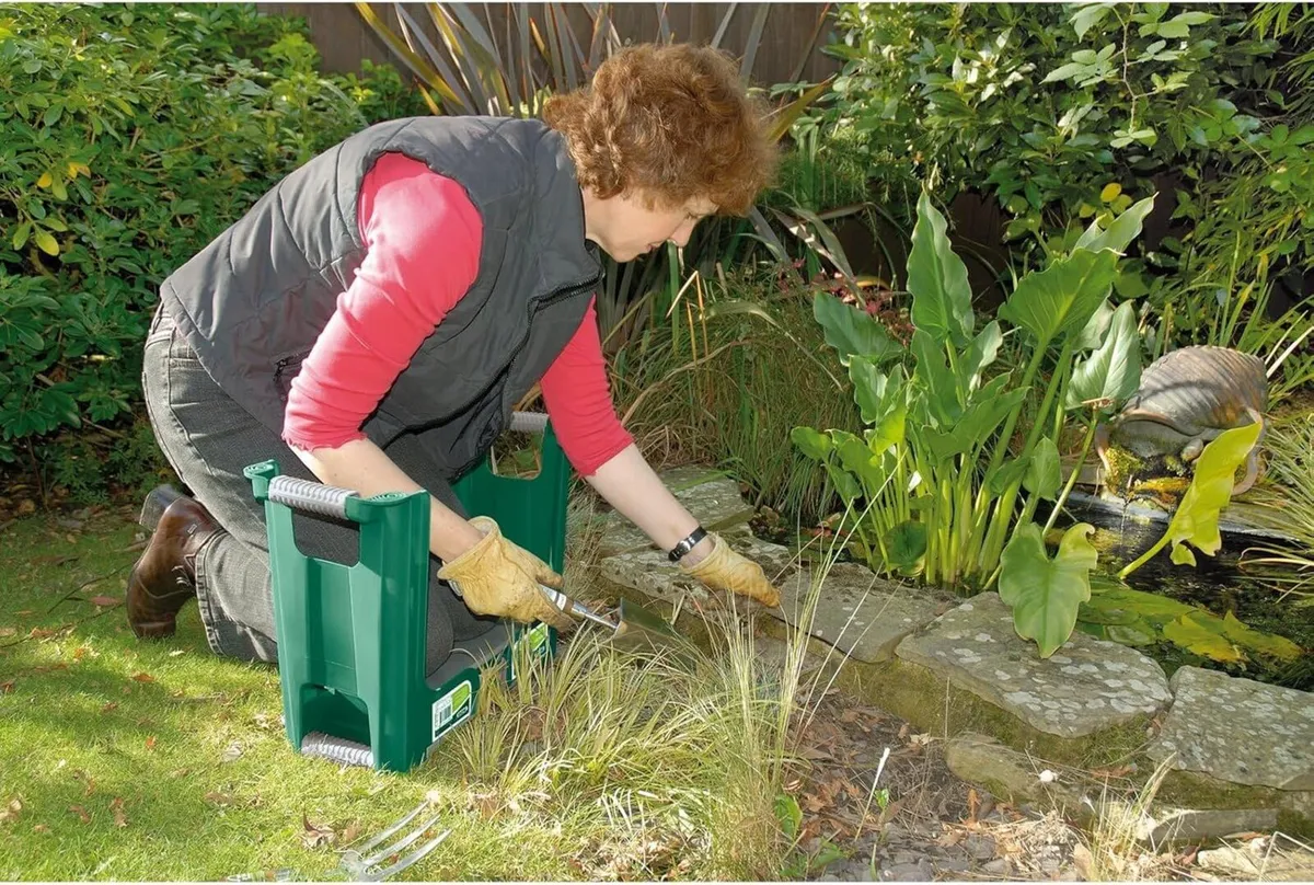 Foldable Garden Kneeler Seat - Image 3