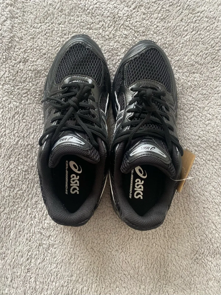 ASICS Gel-Kayano 14 UK 8.5 - Image 2