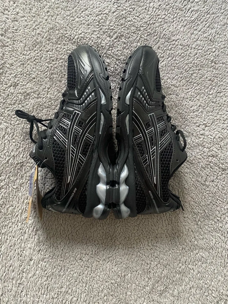 ASICS Gel-Kayano 14 UK 8.5 - Image 4