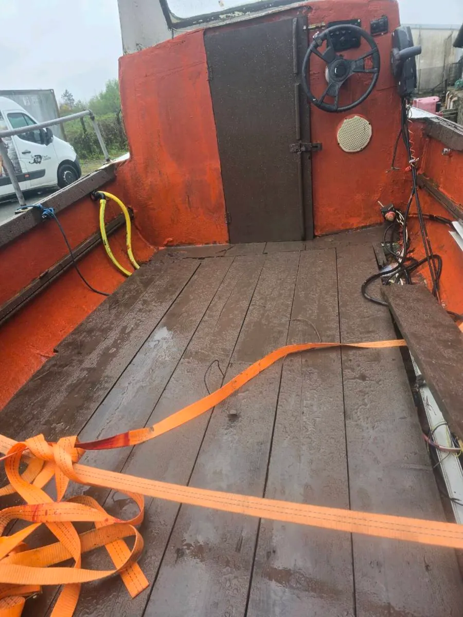 fishing boat - Image 1