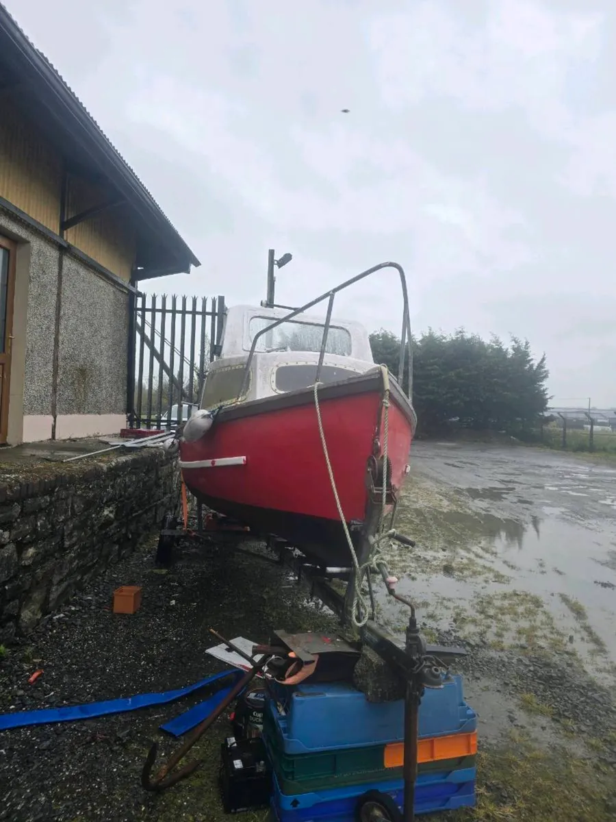 fishing boat - Image 3