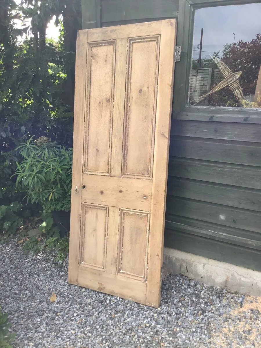 Old pine Door