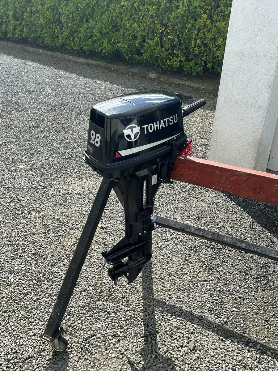 Tohatsu 9.8hp 2 Stroke Outboard Engine - Image 1