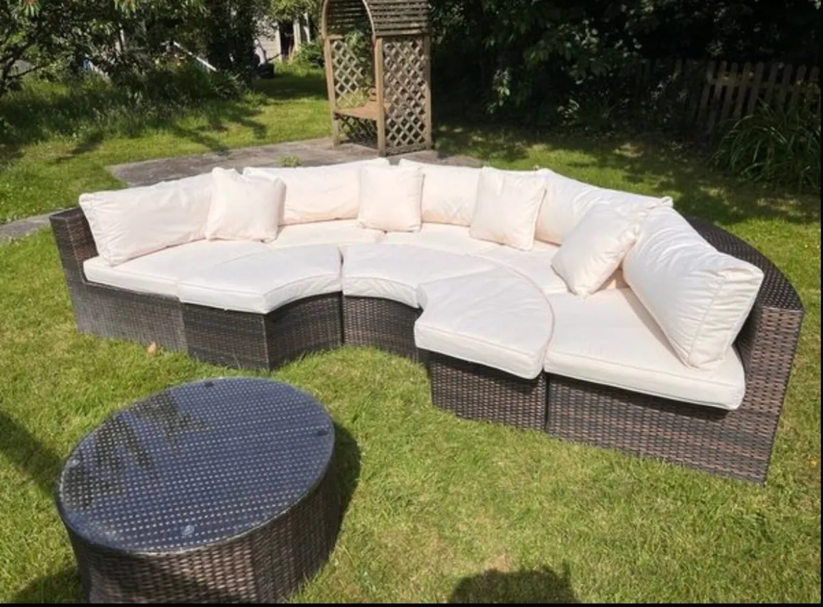 Giardino Half Moon Garden Furniture set - Image 2