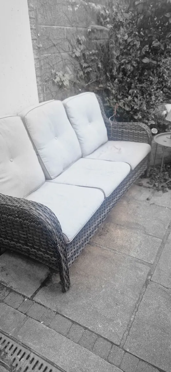 Garden furniture - Image 2