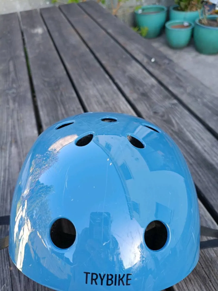 Coconuts childs helmet suits 6-9yrs - Image 4