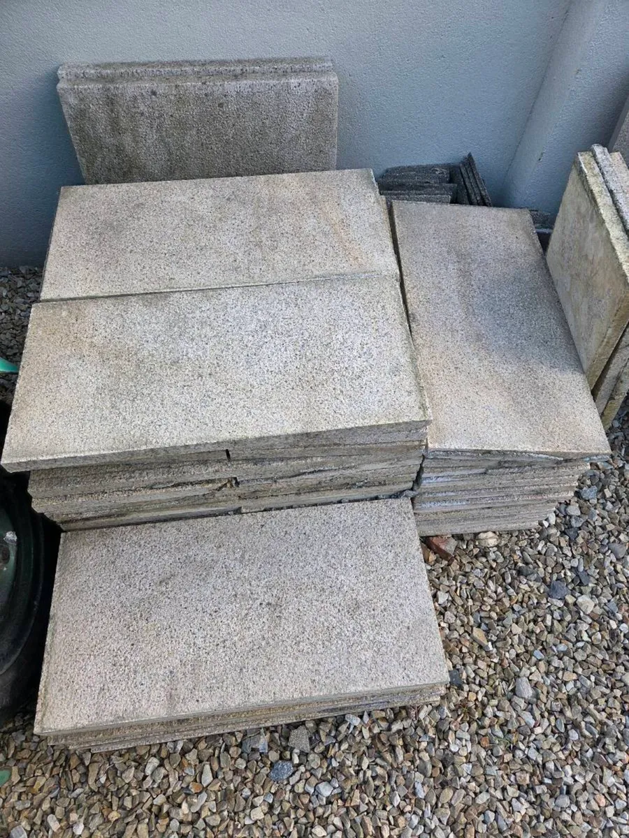 60 Gold/Yellow Granite Paving Slabs - Image 1
