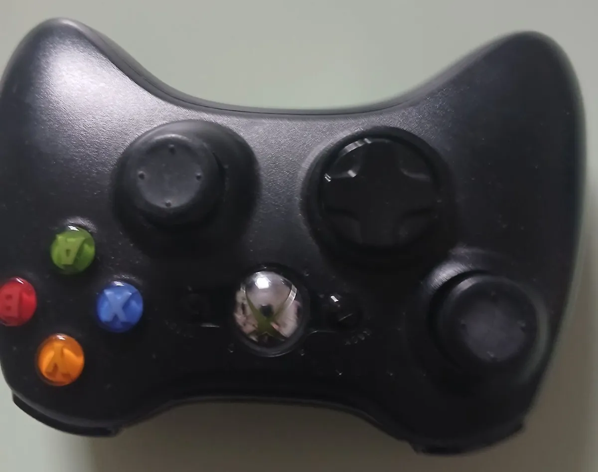 XBOX 360 Black Controller - Image 2