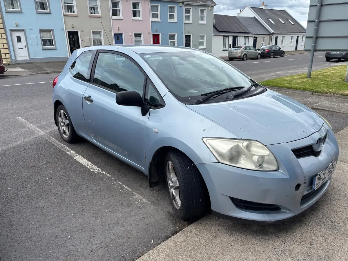 Toyota Auris 2008 - Image 1