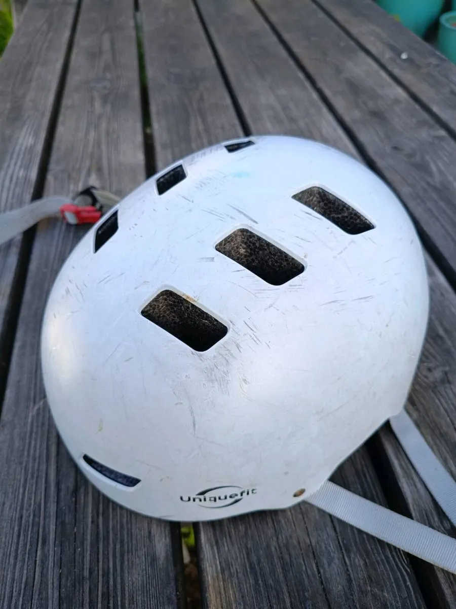Unique fit cycling helmet