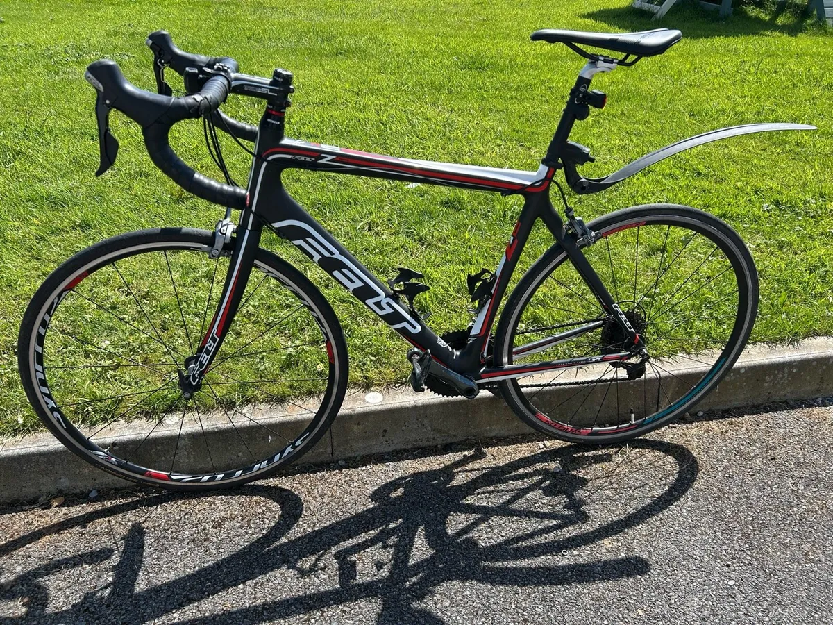 FELT Z2 Carbon Road Bike - Image 1