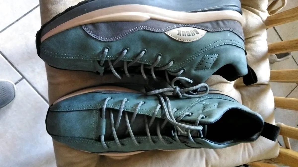 Gent's trainers - Image 2