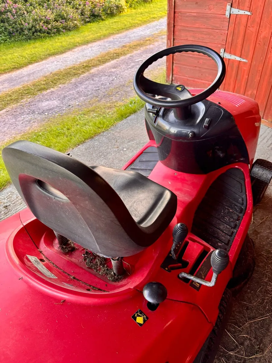 Ride on Lawnmower - Image 2