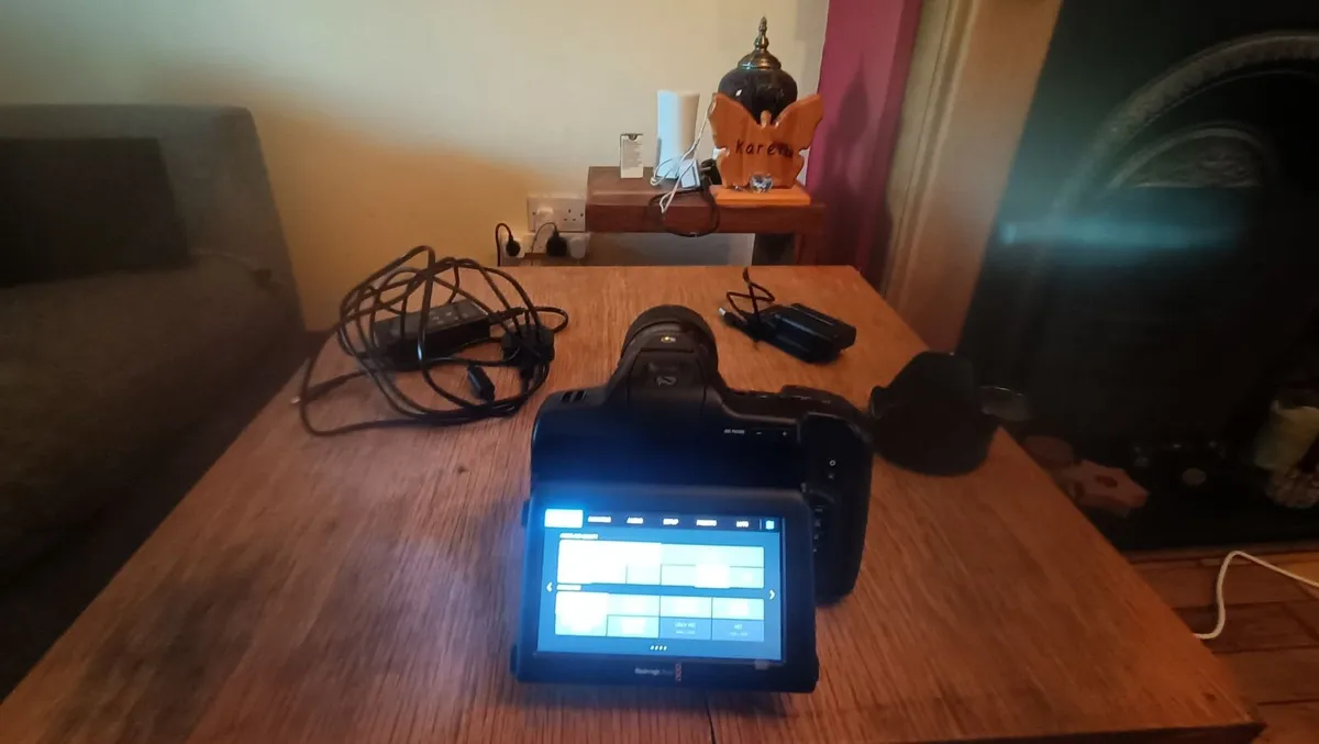 Blackmagic Pocket Cinema Camera 6K Pro -EF Mount - Image 2