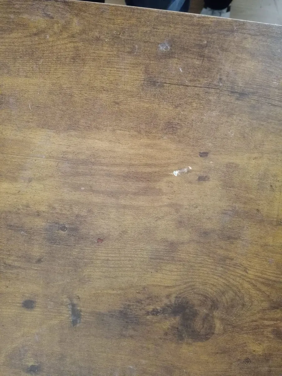 Desk - Image 2
