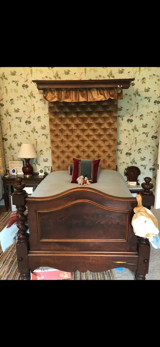 2 lovely antique mahogany half tester beds! - Image 3