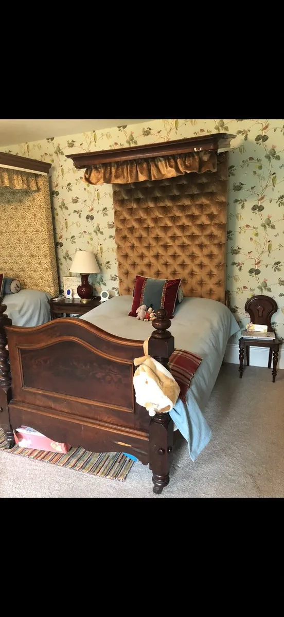 2 lovely antique mahogany half tester beds! - Image 4