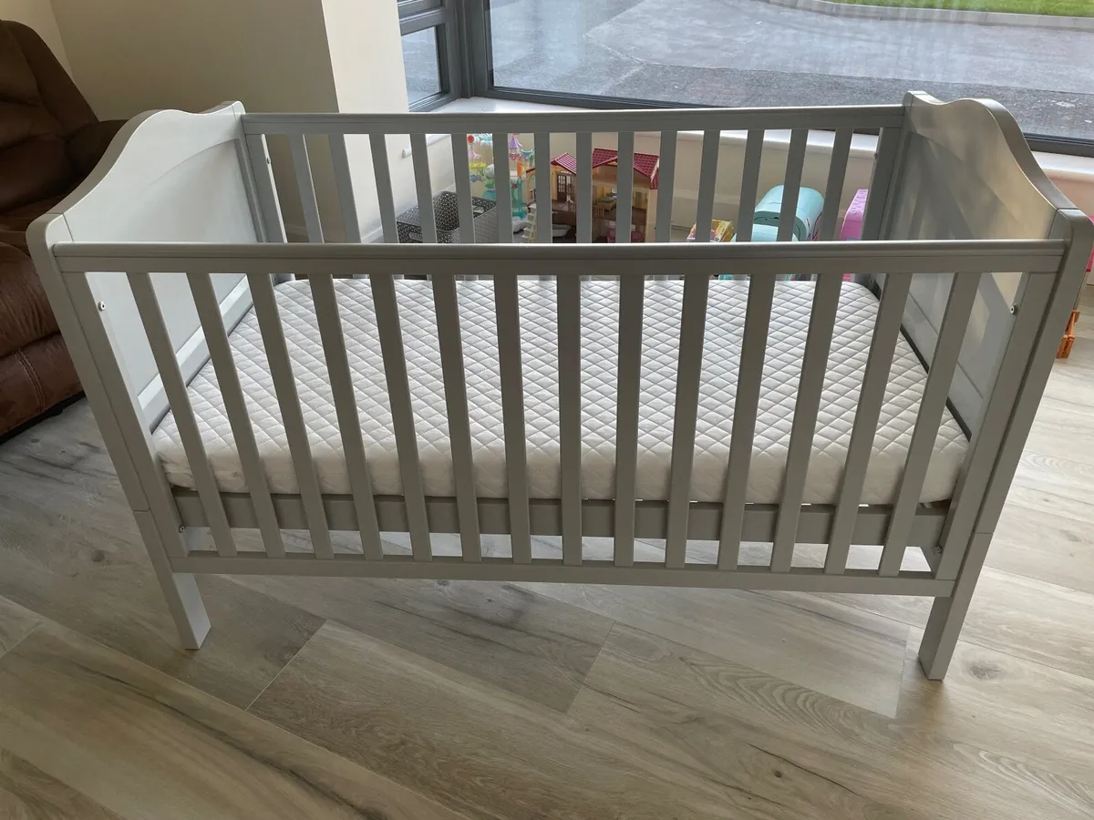 Babylo  Ella Cot Bed - Image 4