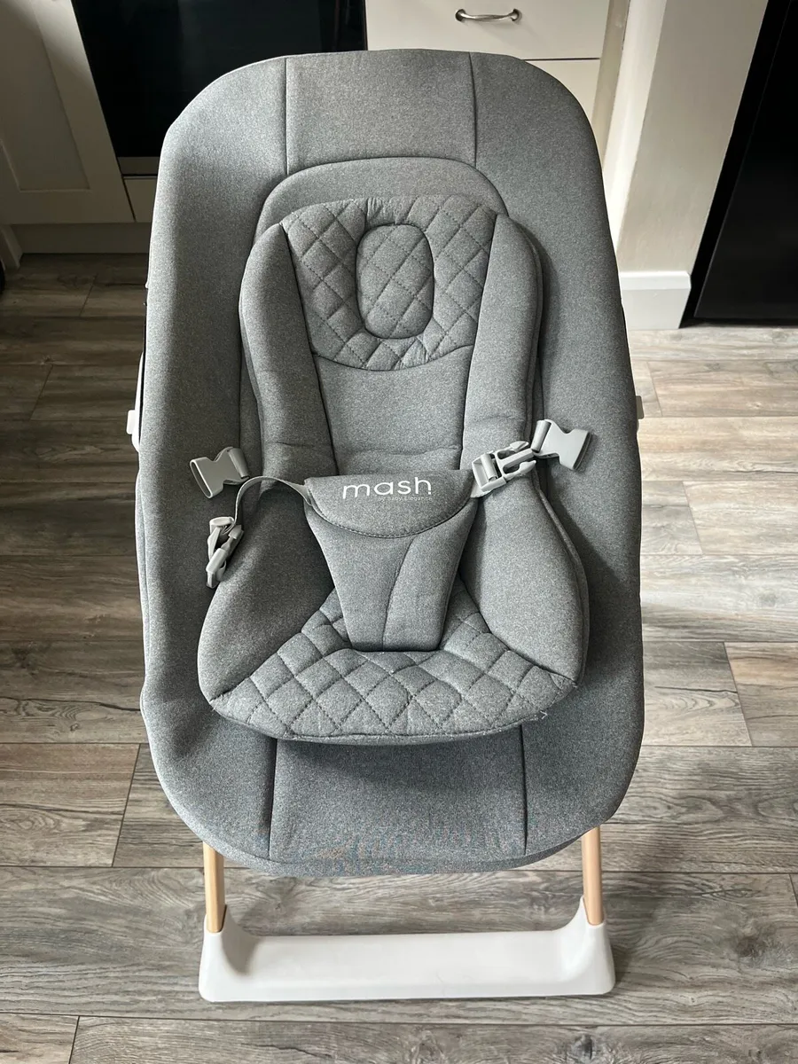 Mash High Chair Bundle - Image 2