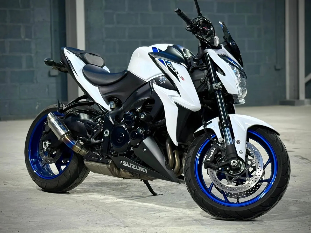 Suzuki gsxs 1000 - Image 1