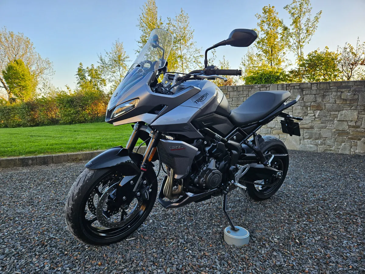 2023 Triumph 660 Sports - Image 2