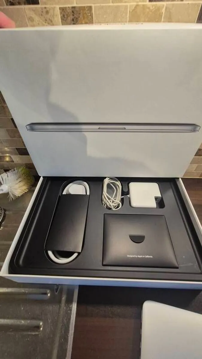 Apple MacBook Pro 13" (late 2013) excellent condition, very well looked after - Image 4