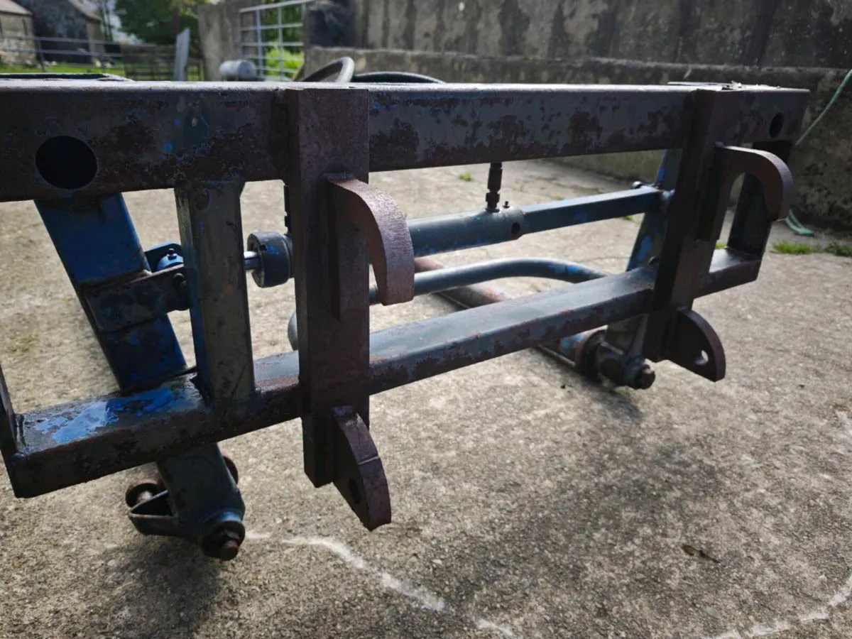 Bale Handler - Image 3