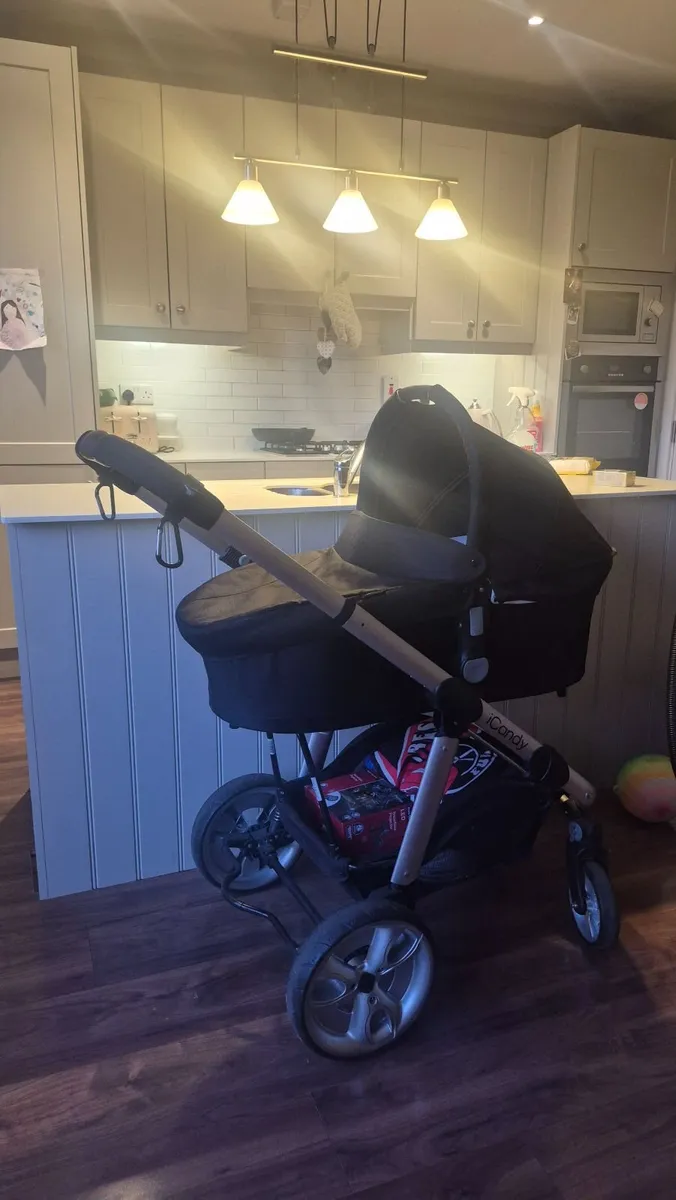 Icandy Apple 2 Pear travel system - Image 2