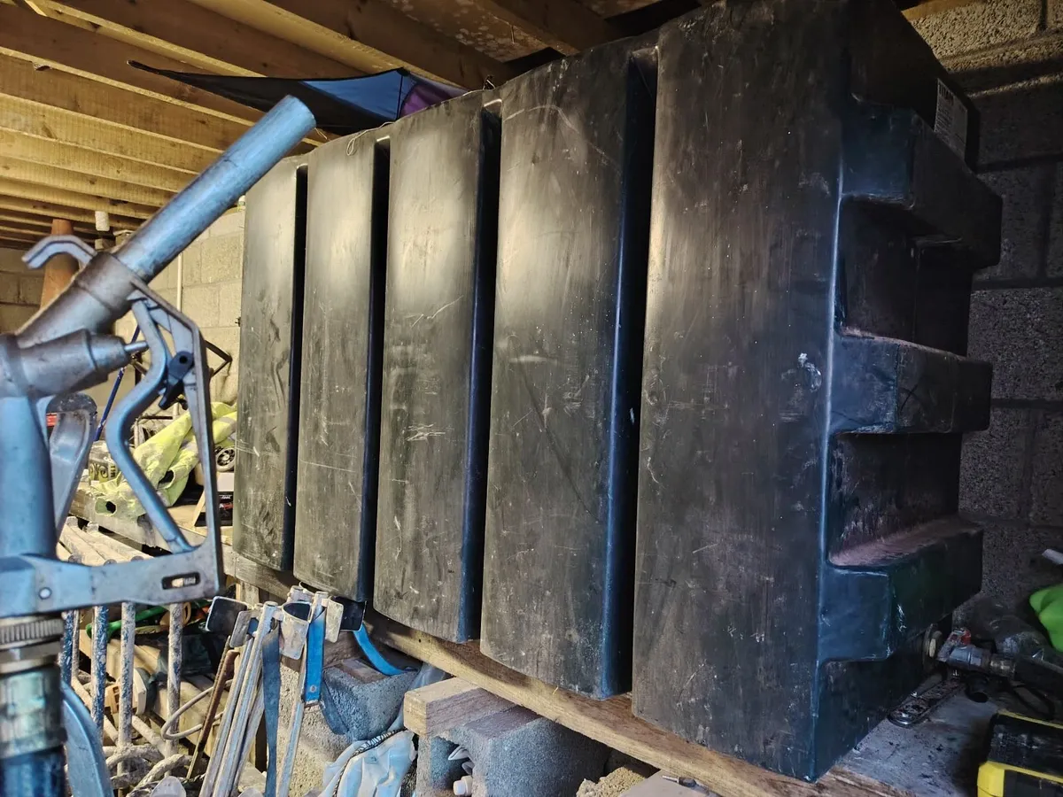 Oil Tank and depencer - Image 3