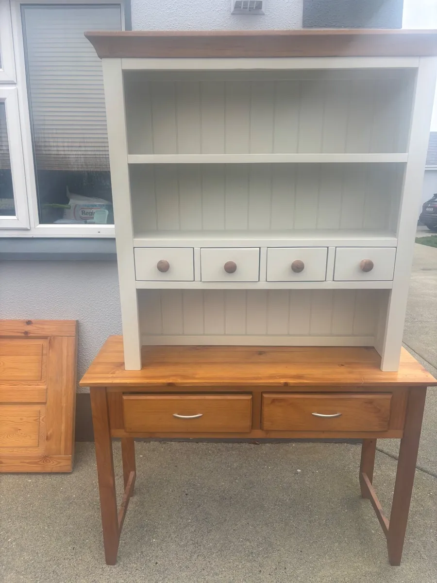 Furniture Lot (Doors/Coffee Table/etc) - Image 1
