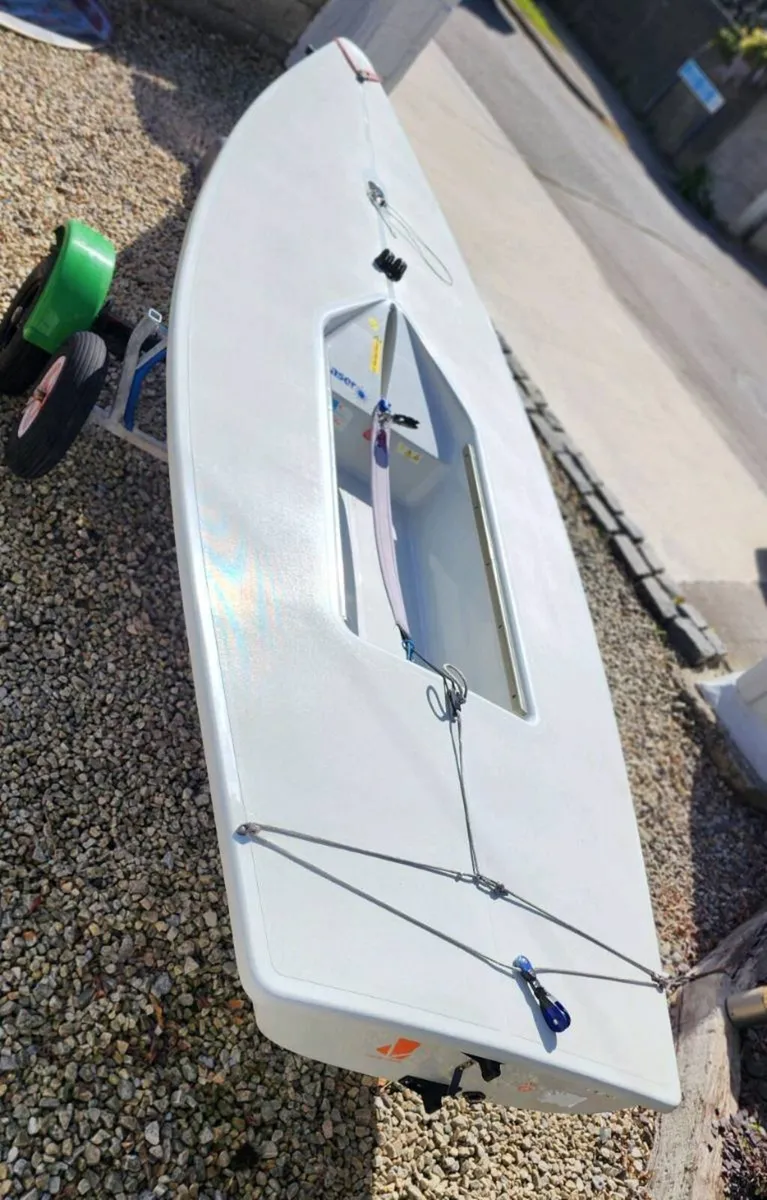 Laser sailing dingy full rig - Image 1