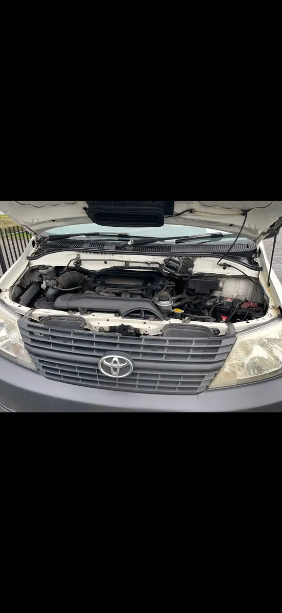 Toyota HiAce 2007 - Image 4