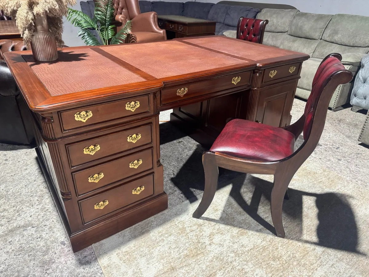 Mahogany Georgian style desk+chesterfield armchair - Image 1