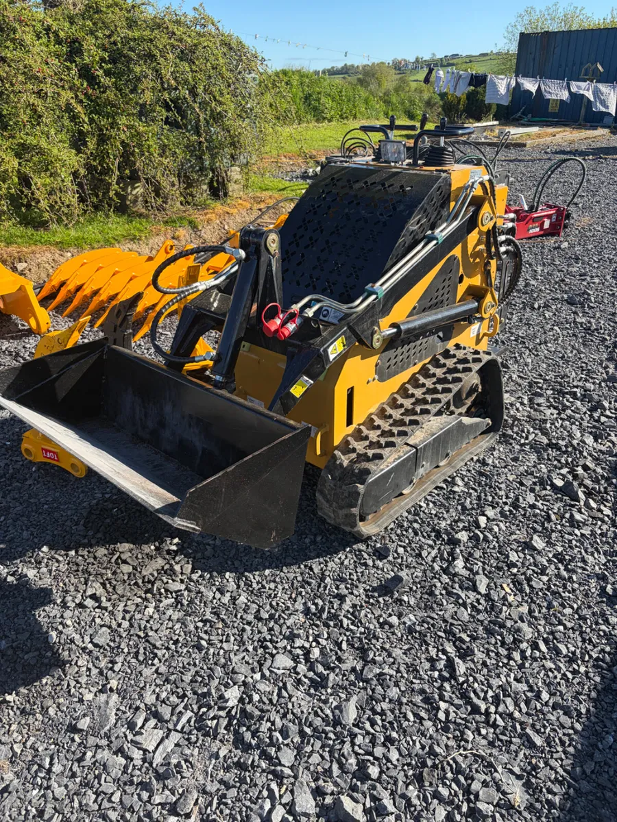 Unused Delano  stand on tracked skidsteer NO Vat - Image 1