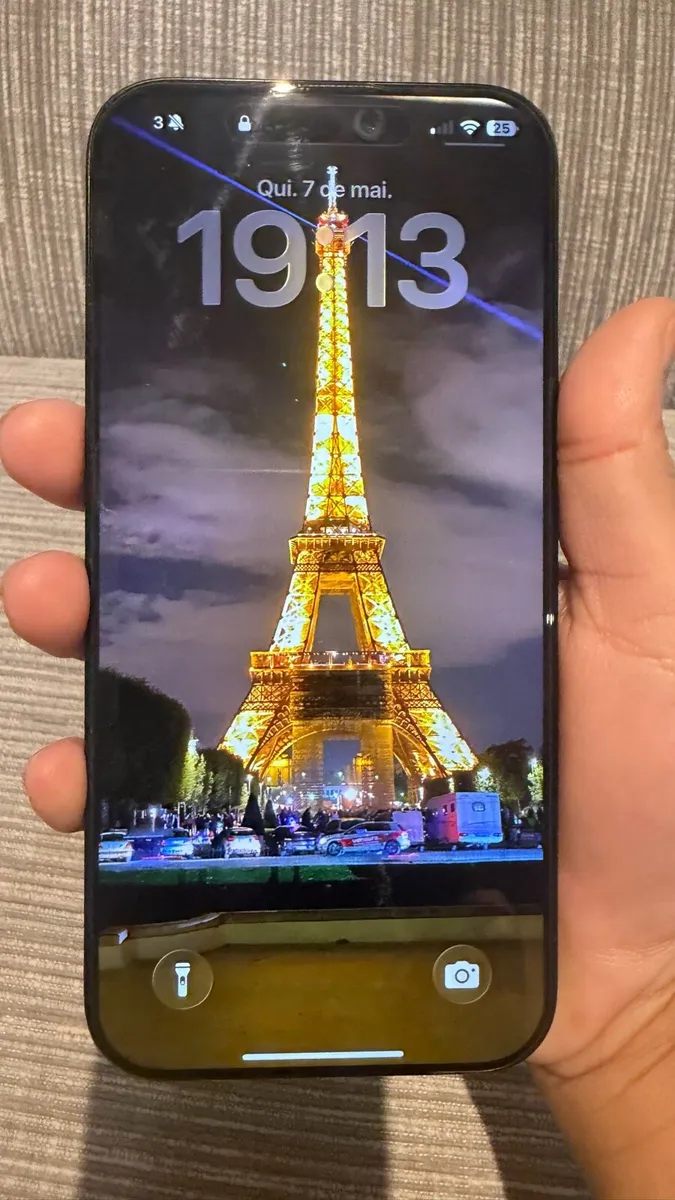 iPhone 16 Pro Max - Image 1