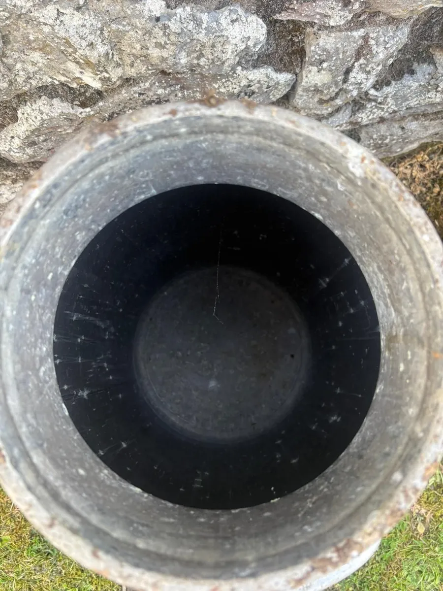 Milk churns - Image 4