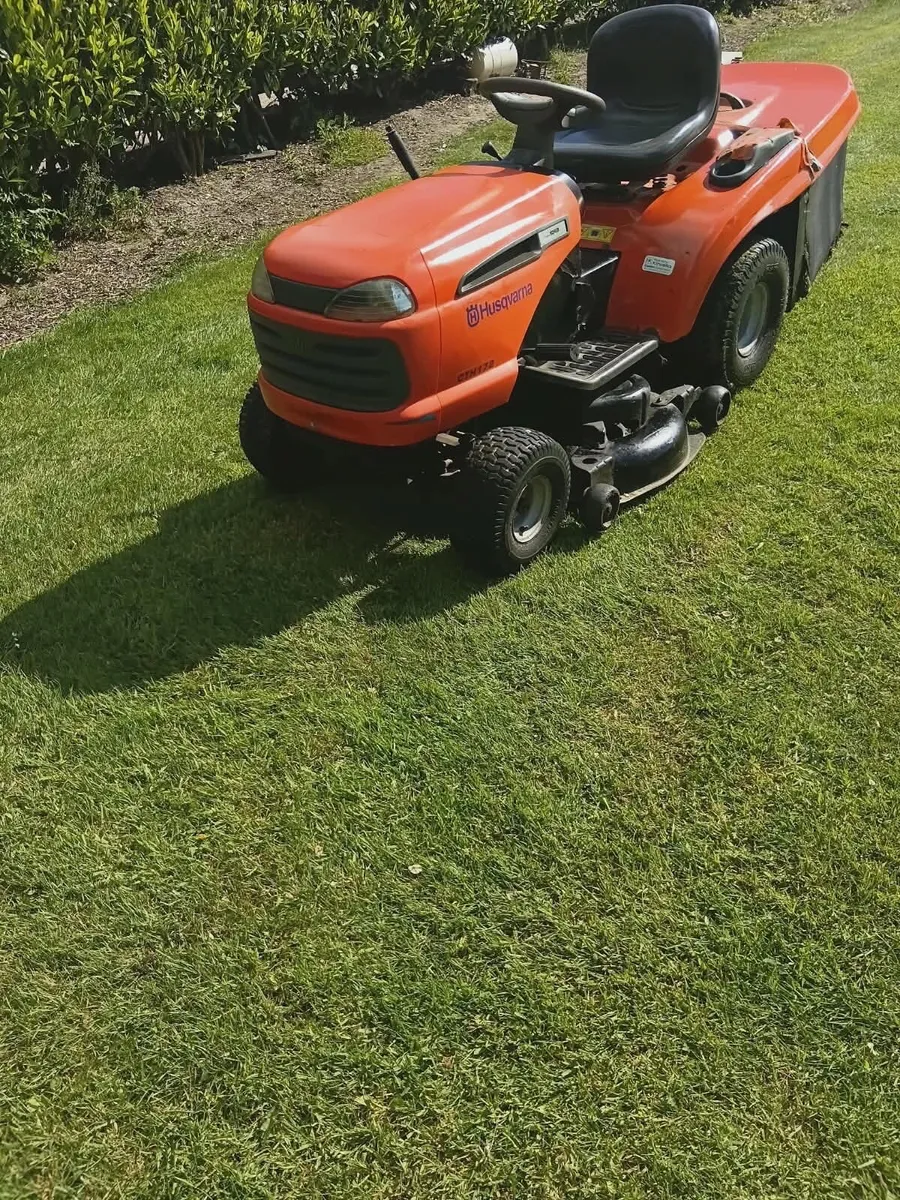Husqvarna mower - Image 4
