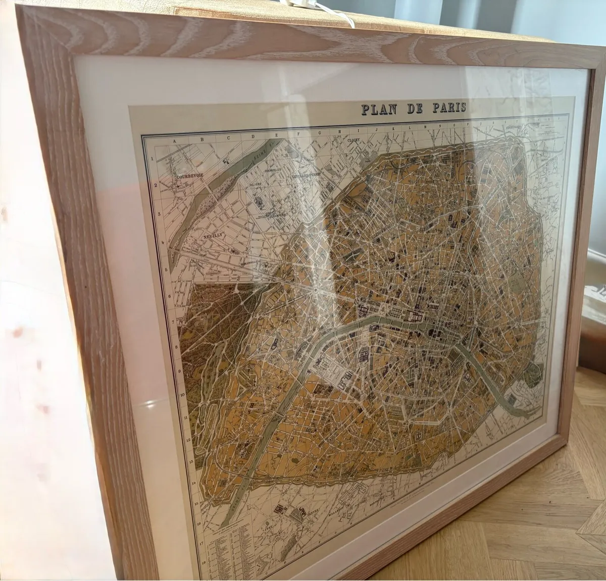 Framed old map of Paris - Image 1