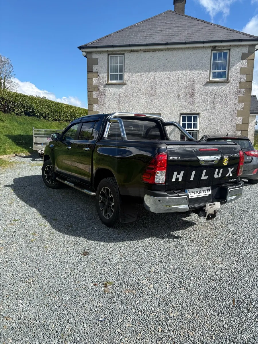 Toyota hilux - Image 4
