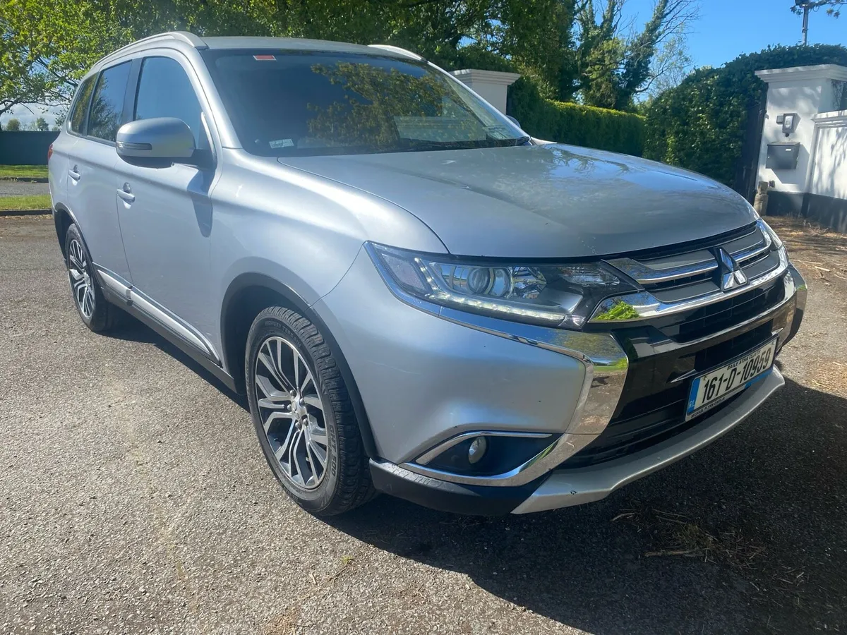 Mitsubishi Outlander 2.3 4x4 2 seat - Image 1