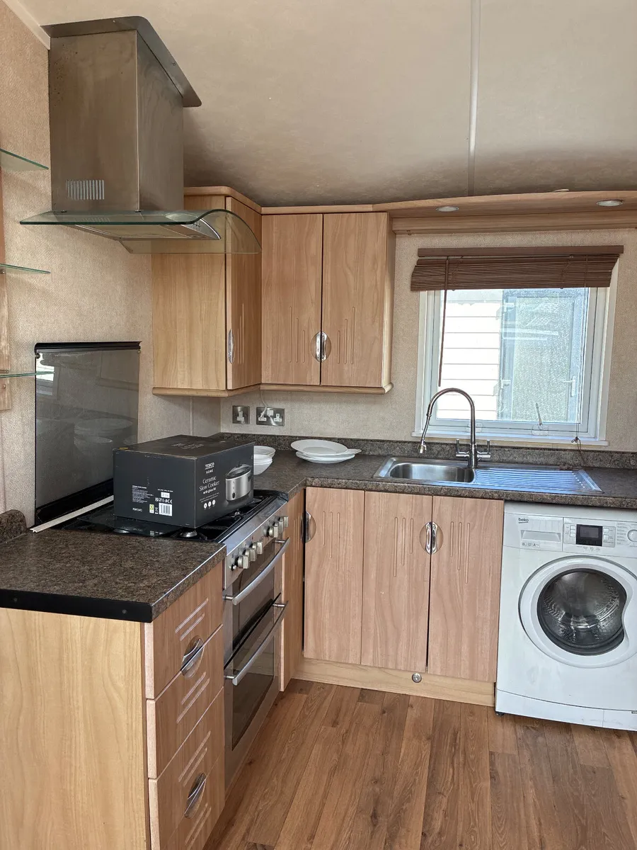 3 BED FULL RESEDENTIAL SPEC VOGUE LODGE - Image 4