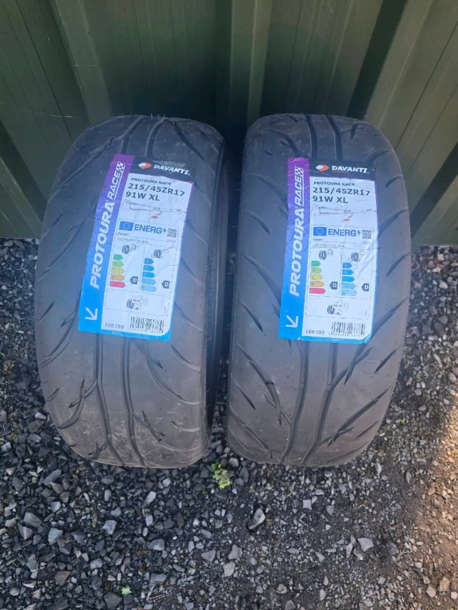Drifting diffing tyres